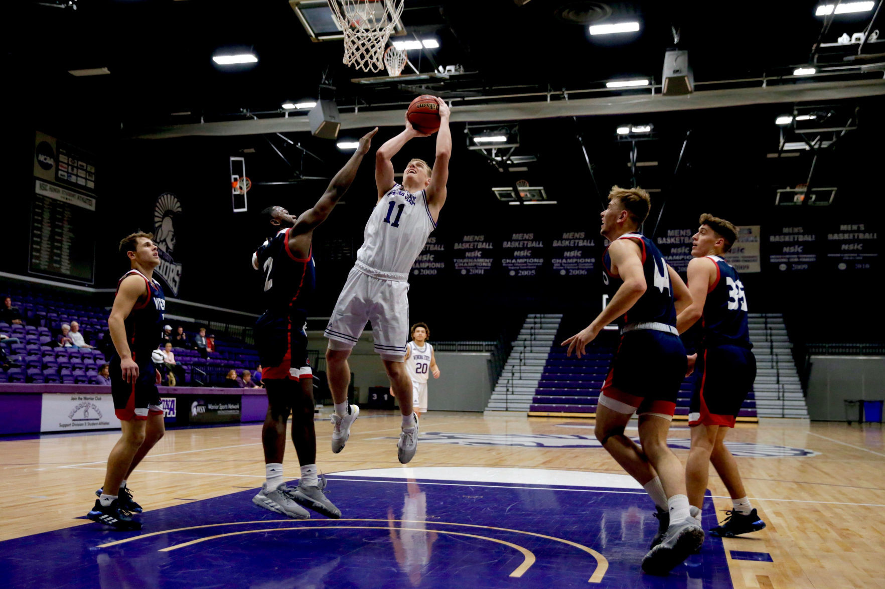 Winona State Men's Basketball vs LaCrosse Viterbo
